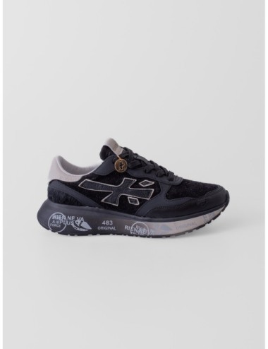 Sneakers Lauryn 7803 de Premiata en negro y crema