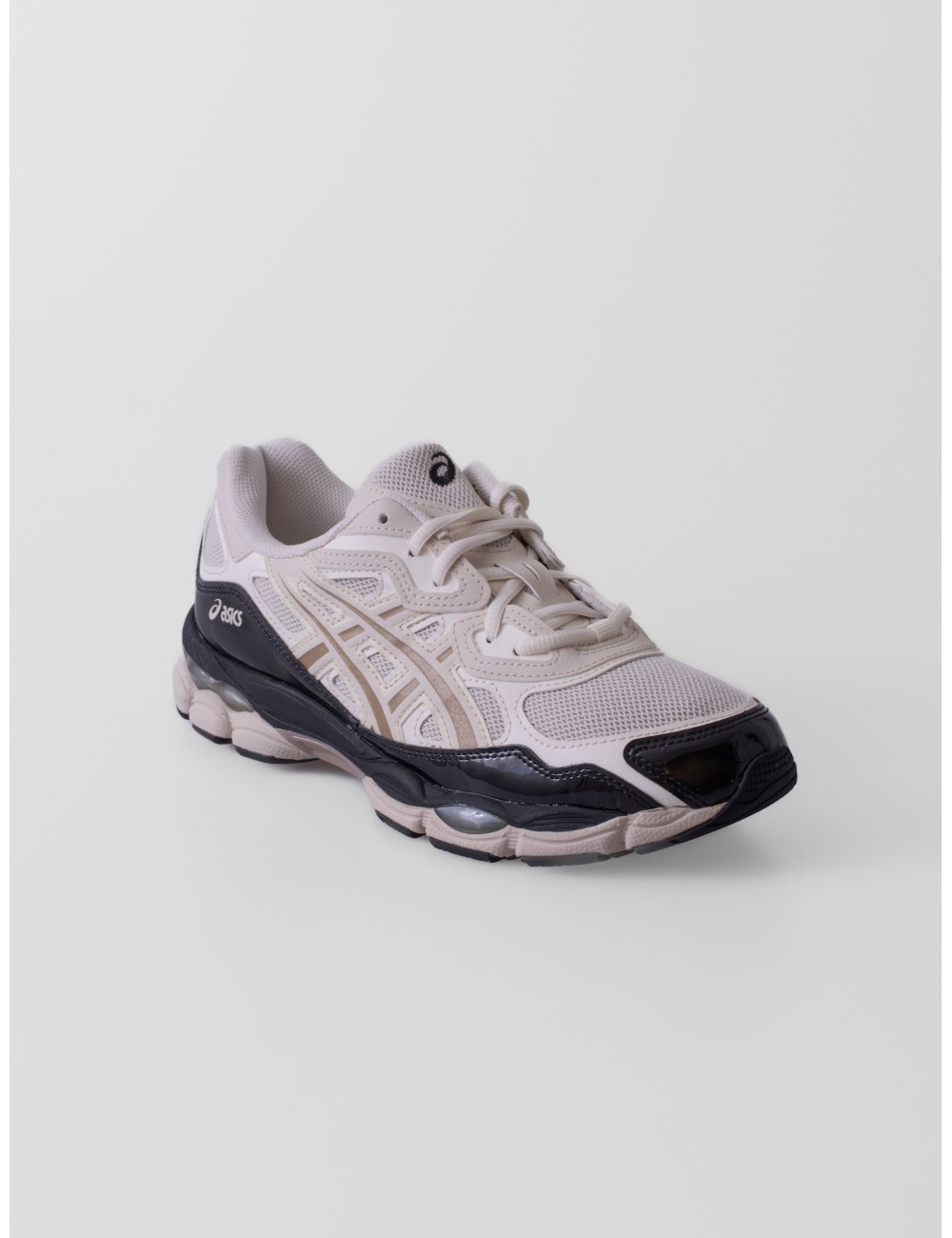 Sneakers GEL-NYC ASICS gris humo y negro