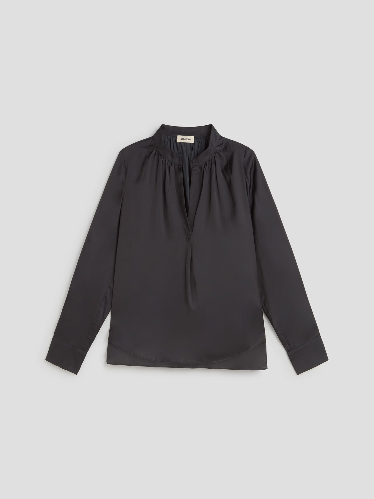 BLUSA CON CUELLO EN V