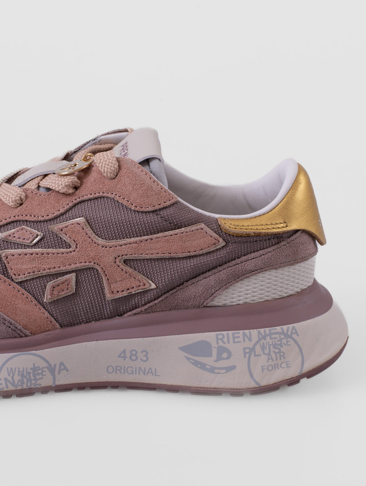 LAURYN