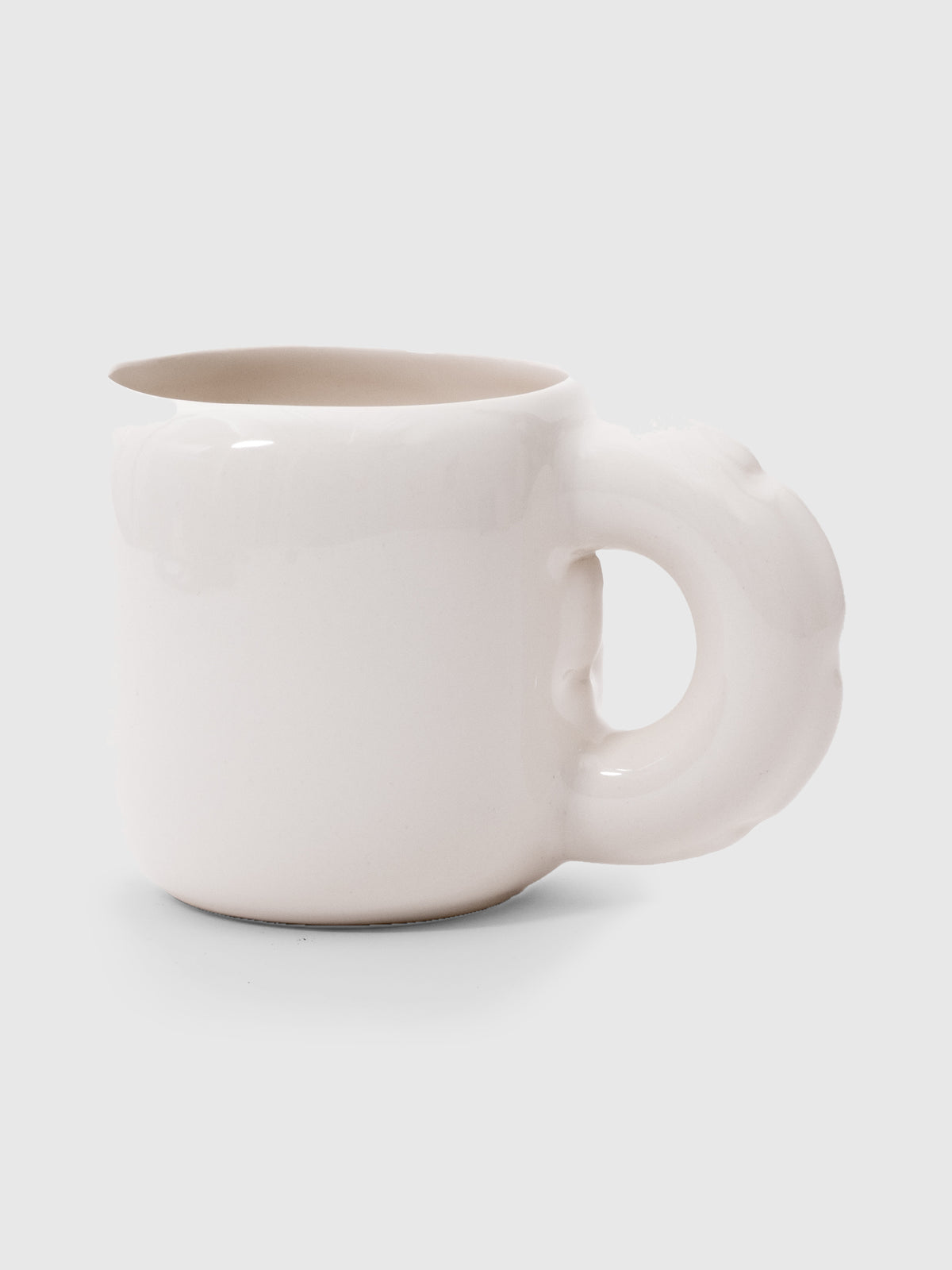 Home Studyo Gaston Gloss Bone, taza de cerámica con asa redondeada, acabado brillante