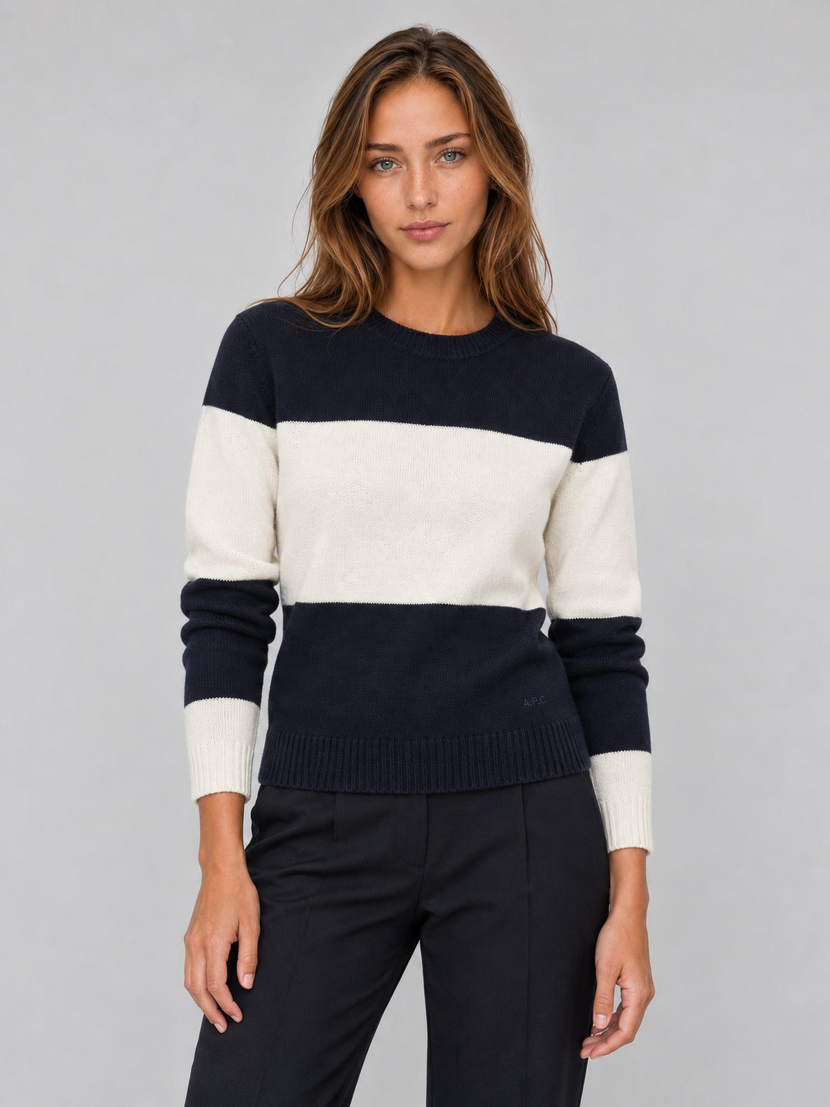 Jersey Amelie de A.P.C. a rayas en ECRU_DARK_NAVY