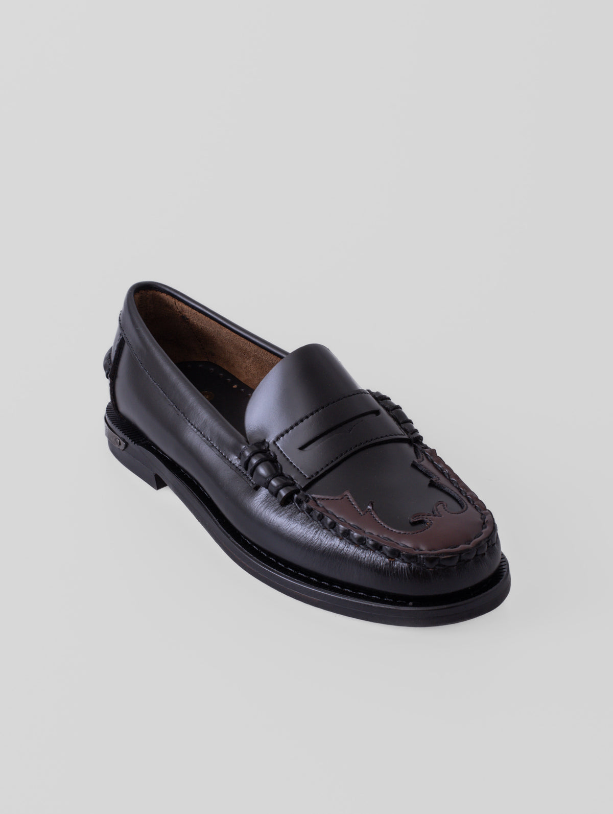 SEBAGO DAN SCARABEO WOMAN, BLACK-BURGUNDY, mujer: mocasín