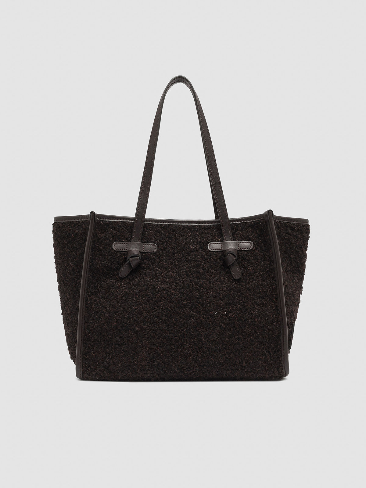 Bolso shopper Marcella de Gianni Chiarini en color Espresso con tejido bouclé y asas de piel