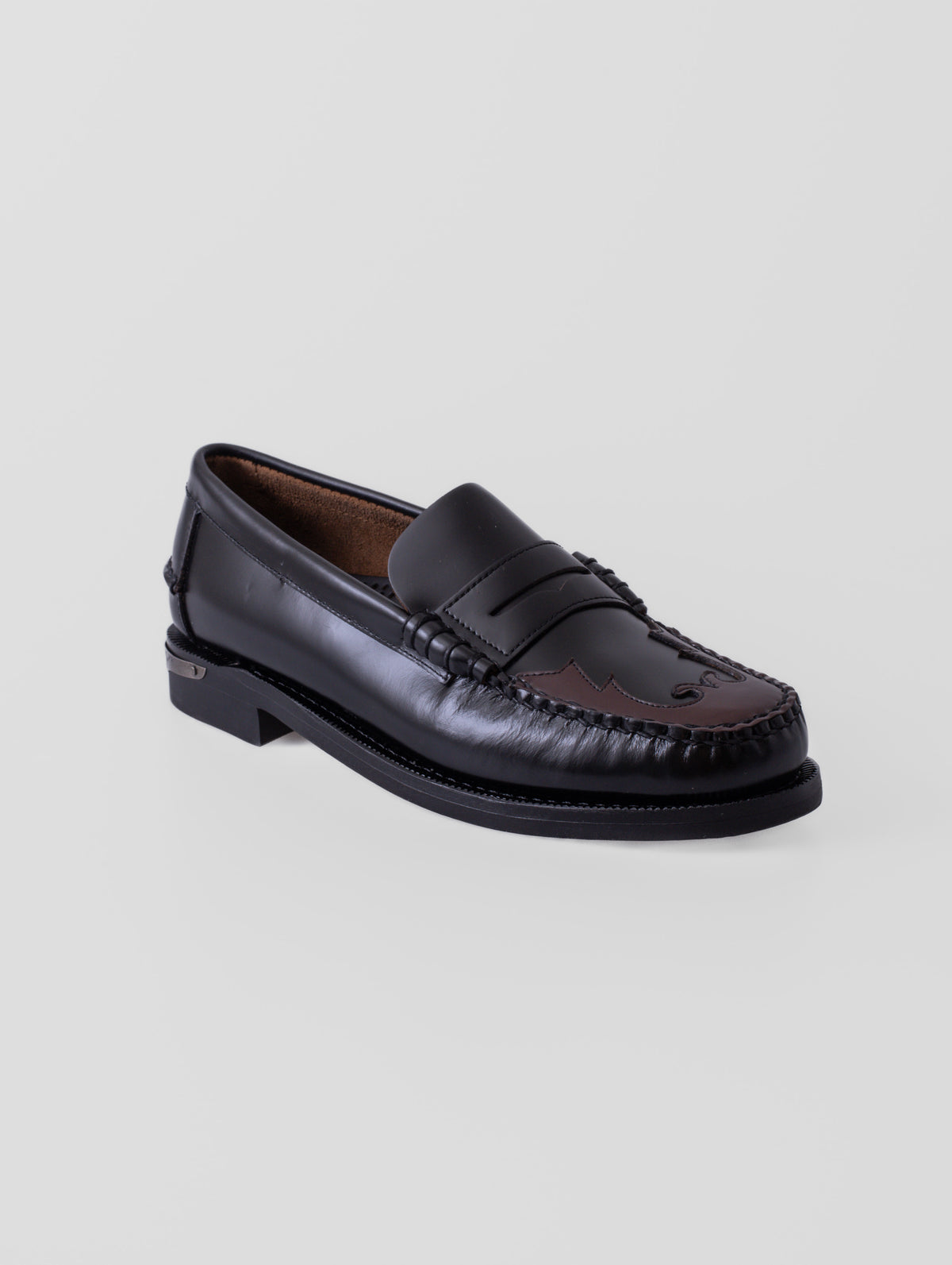 SEBAGO DAN SCARABEO, BLACK-BURGUNDY, hombre: mocasín