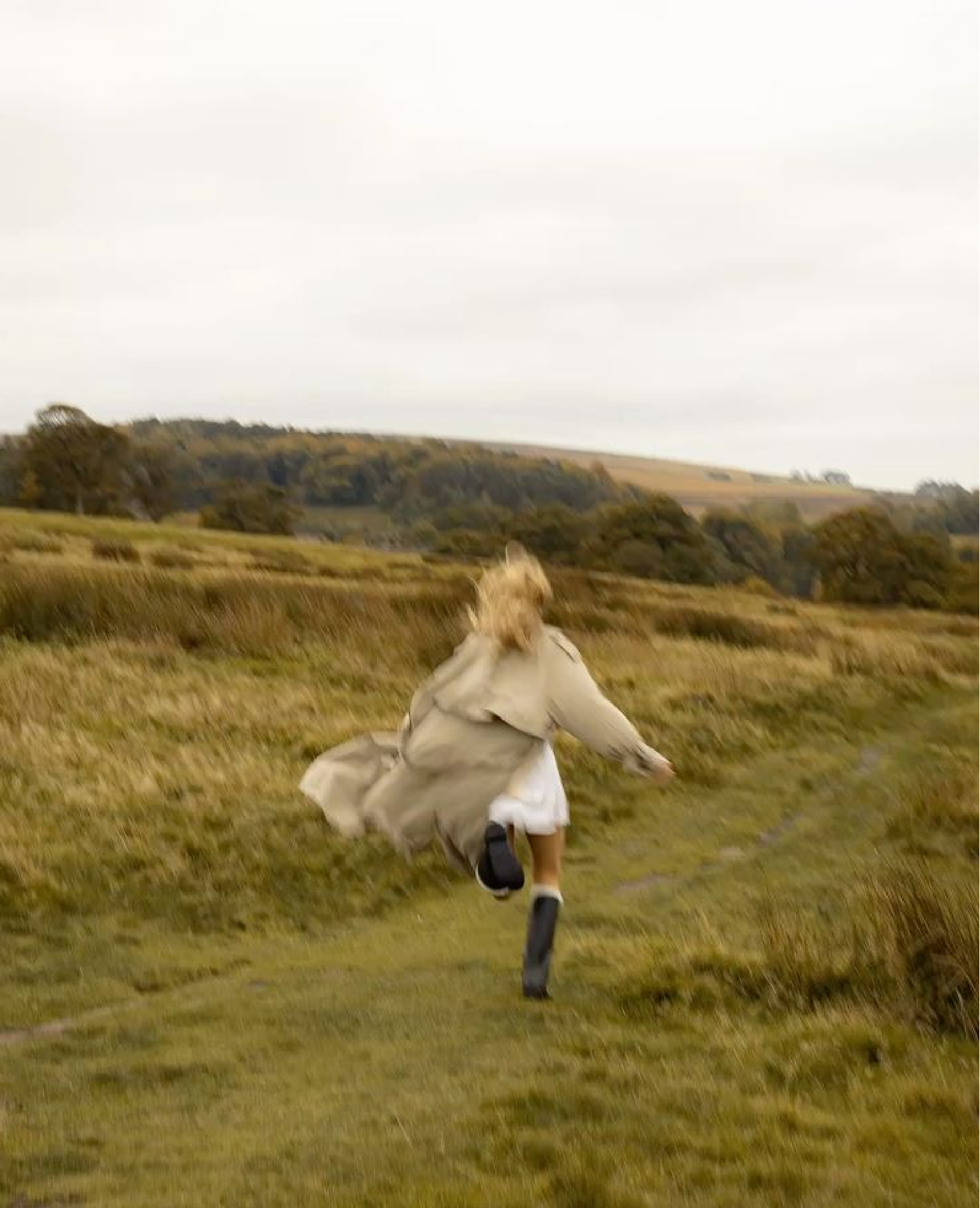 Imagen de página de inicio de MARFRANC con productos de moda para hombre y mujer.