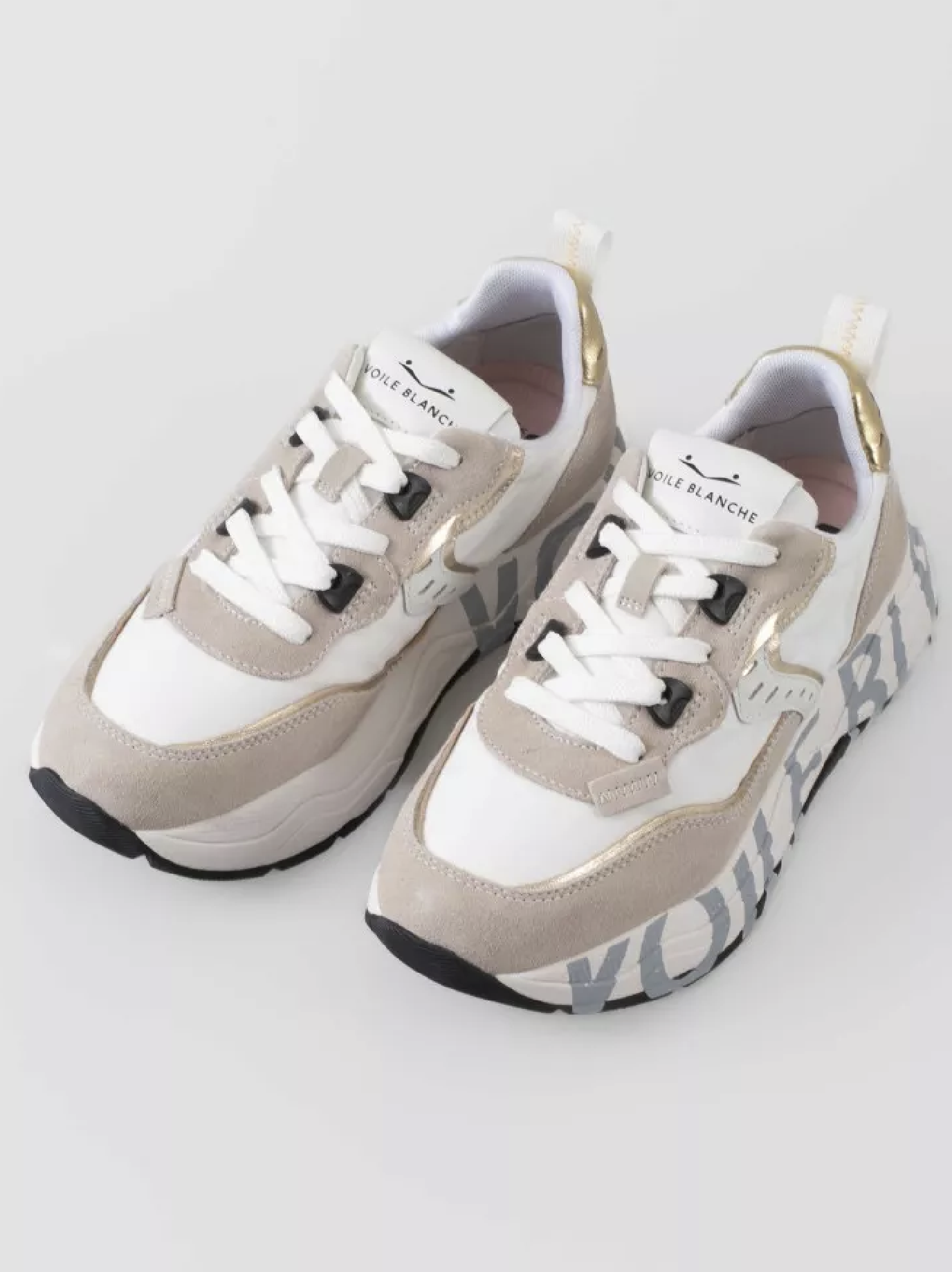 Zapatillas Voile Blanche Club 105 de ante y malla para mujer